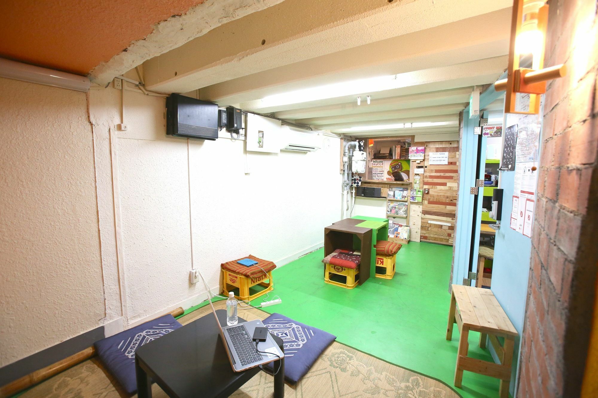 Yadoya Guest House Orange Токио Экстерьер фото