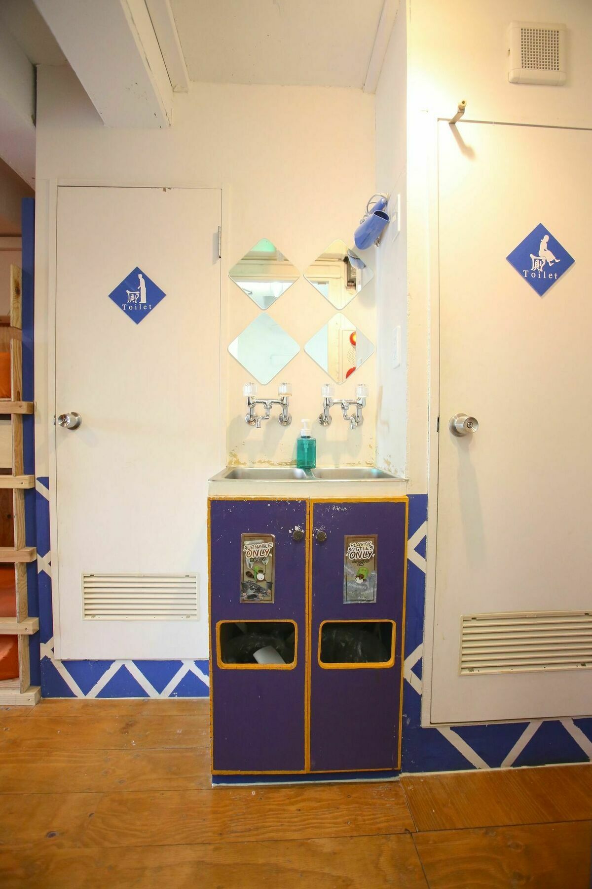 Yadoya Guest House Orange Токио Экстерьер фото