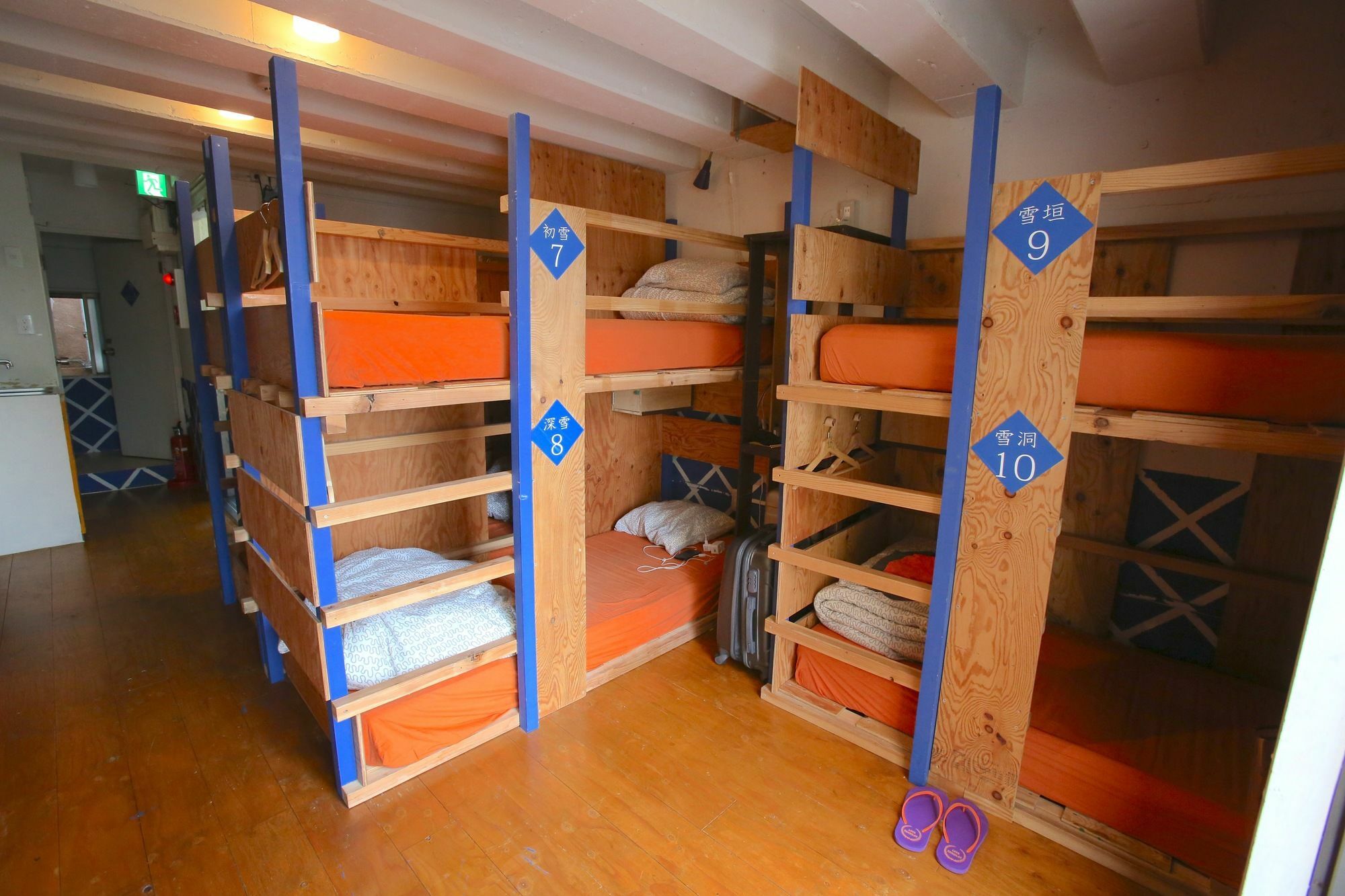 Yadoya Guest House Orange Токио Экстерьер фото