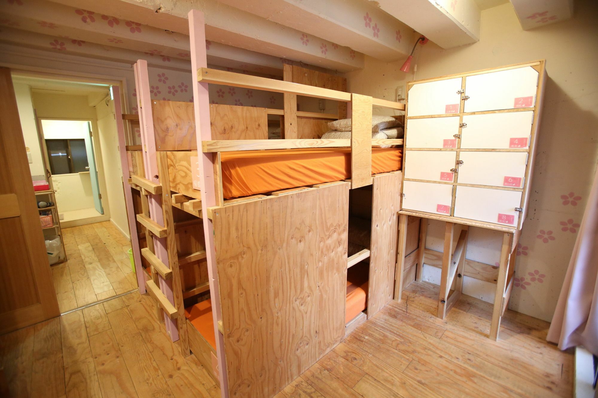 Yadoya Guest House Orange Токио Экстерьер фото