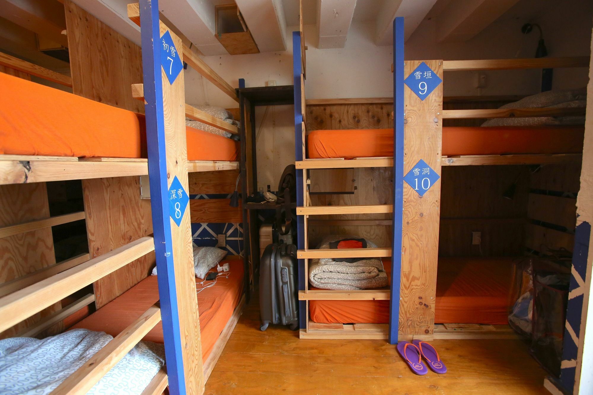 Yadoya Guest House Orange Токио Экстерьер фото