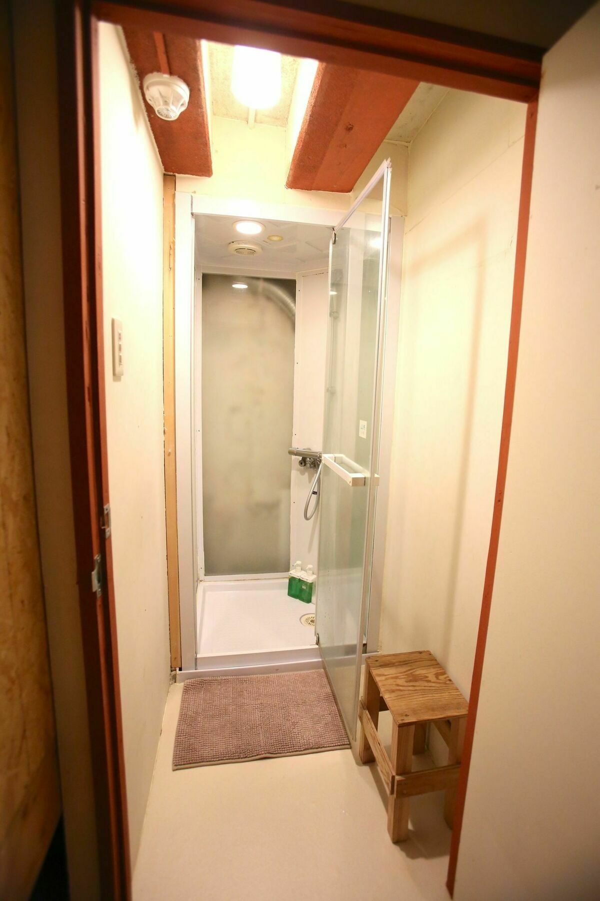 Yadoya Guest House Orange Токио Экстерьер фото